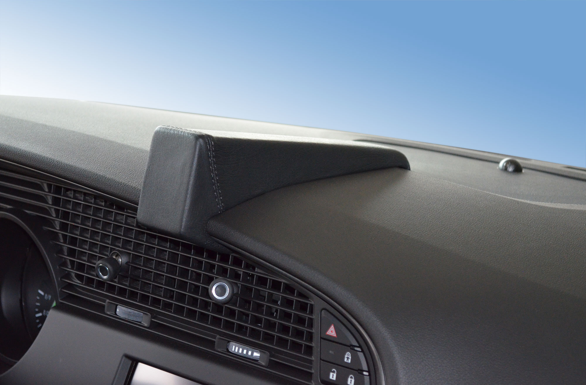 Saab 9-5 2010-2012 Kleur: Zwart  - Kuda 29813x 4 - 6198130