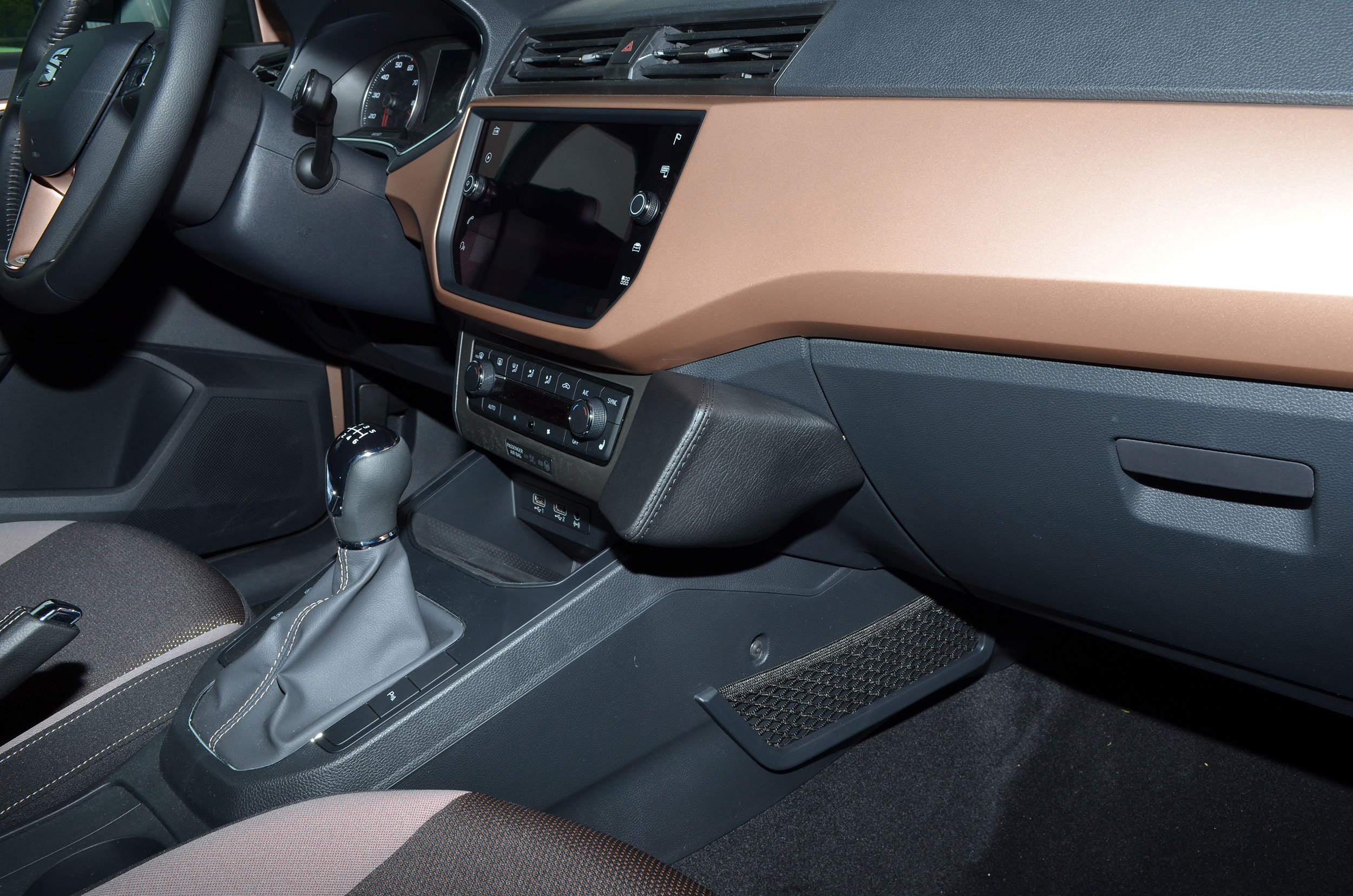 Seat Ibiza 2019 Kleur: Zwart  - Kuda 298x 3 - 602985