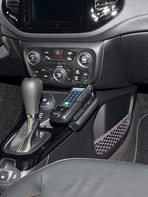 Jeep Compass 08/2017-2019 Kleur: Zwart - Kuda 302x 1 - 603025