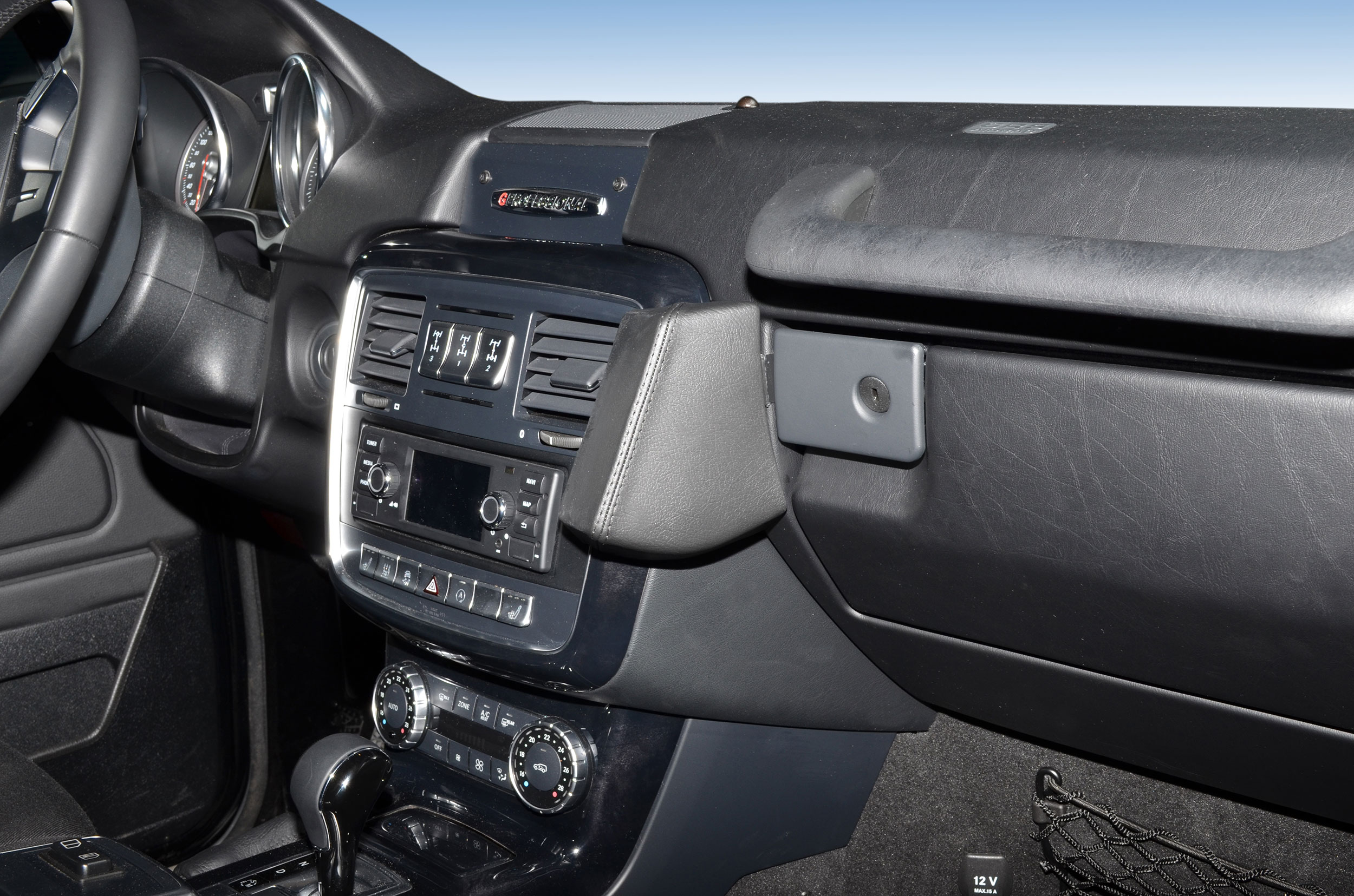 Mercedes Benz G-Klasse 06/2012-2019 Kleur: Zwart - Kuda 303x 3 - 603035