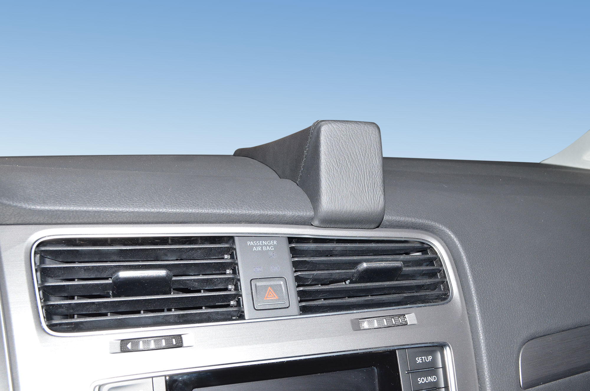 Volkswagen Golf 7 2012-2019 Kleur: Zwart  - Kuda 508x 3 - 615085