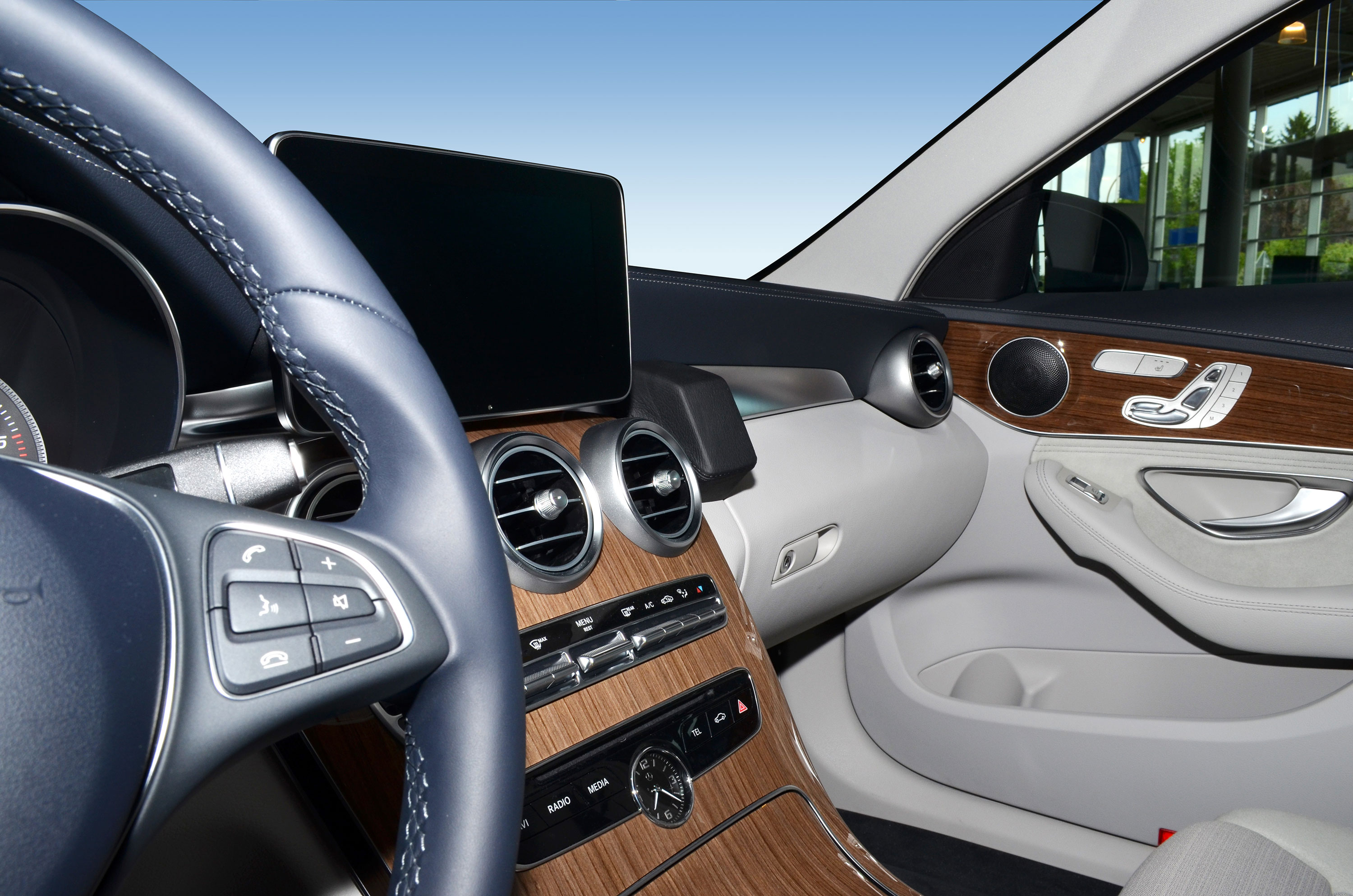 Mercedes Benz C-Klasse 2015-2019 Kleur: Zwart - Kuda 529x 3 - 615295