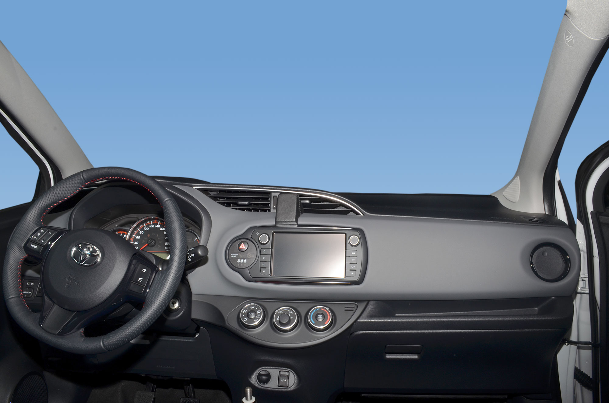 Toyota Yaris 2014-2019 Kleur: Zwart - Kuda 578x 4 - 615785
