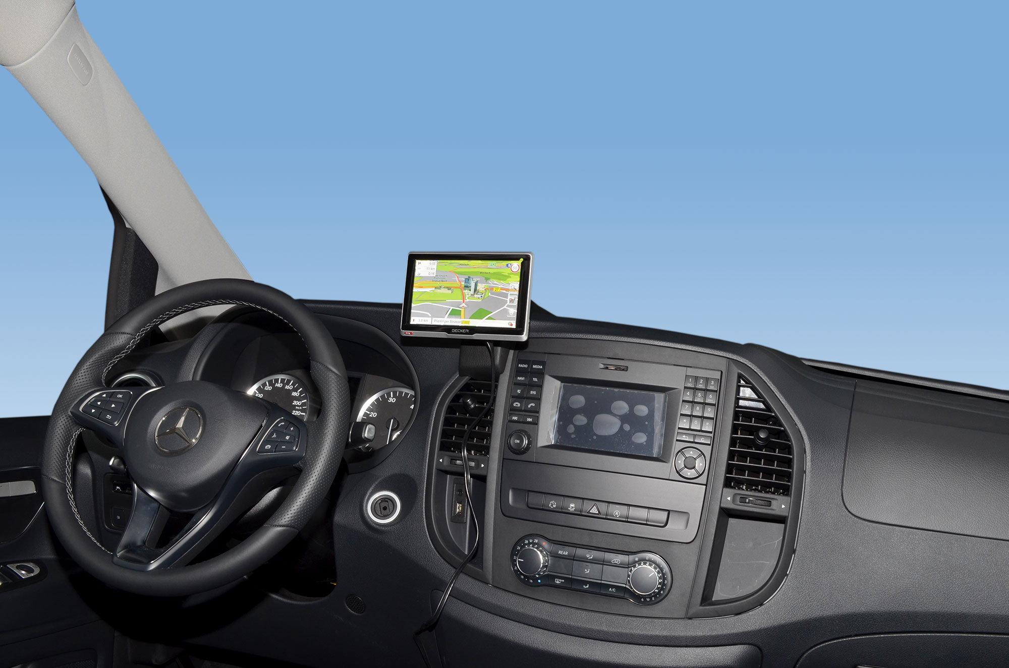 Mercedes Benz Vito 2015-2019 Kleur: Zwart - Kuda 579x 2 - 615795