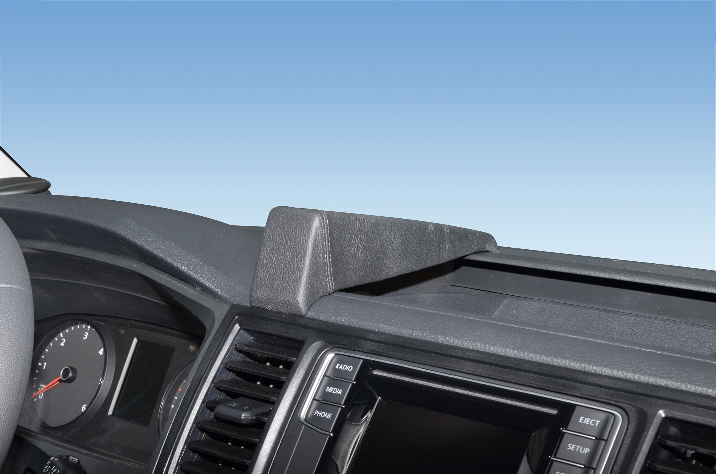 Volkswwagen T6 Transporter 2015-2019 Kleur: Zwart  - Kuda 592x 3 - 615925