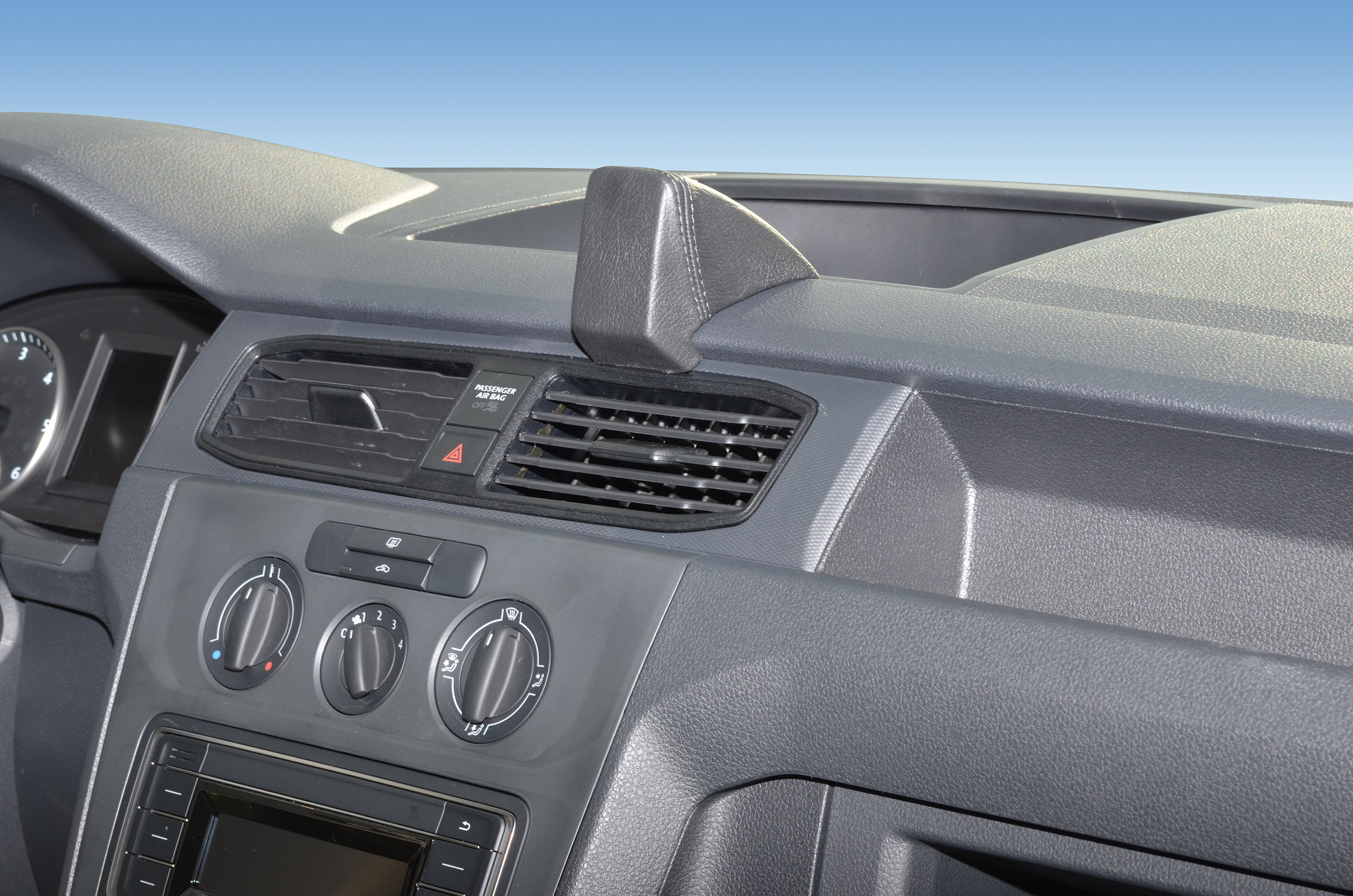 Volkswagen Caddy 2015-2020 - Kleur: Zwart Voor modellen zonder deksel - Kuda 598x 3 - 615985