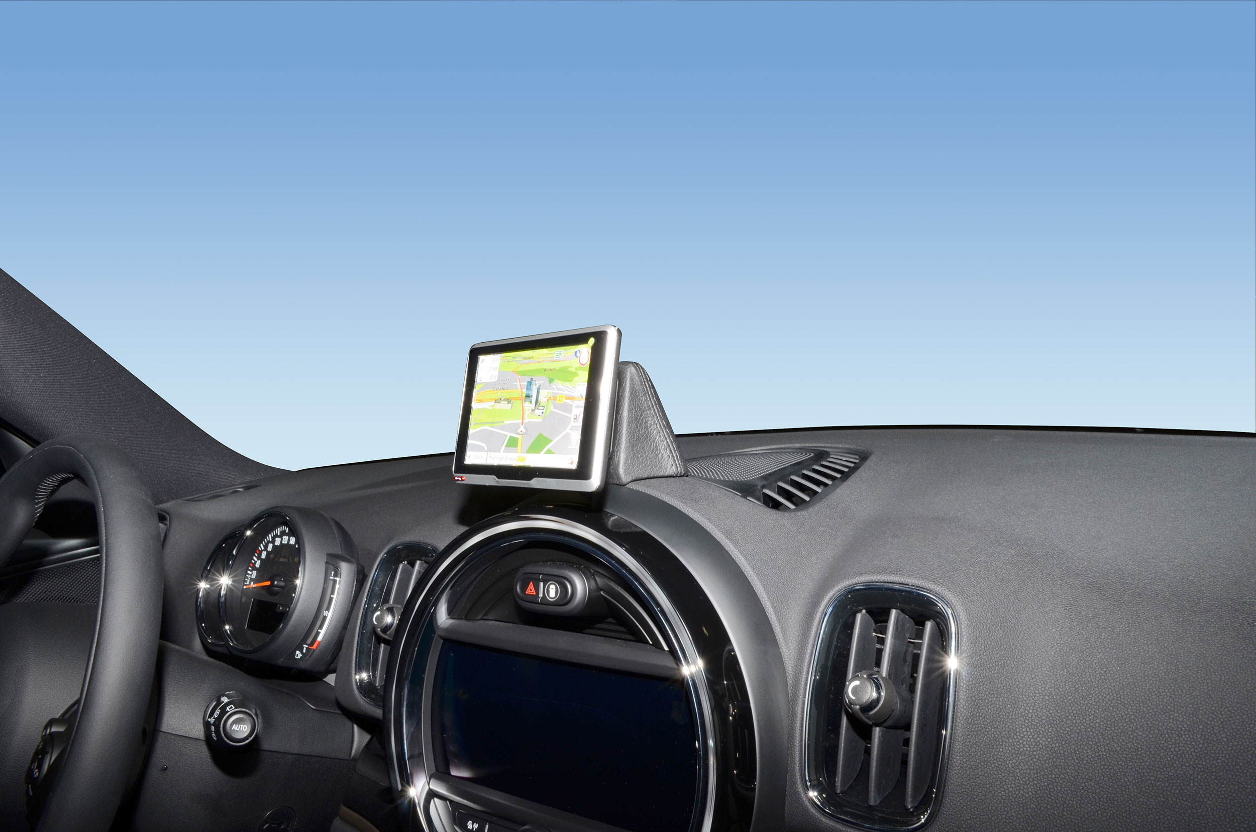 Mini Countryman (F60) 2017-2019 Kleur: Zwart - Kuda 688x 2 - 616885