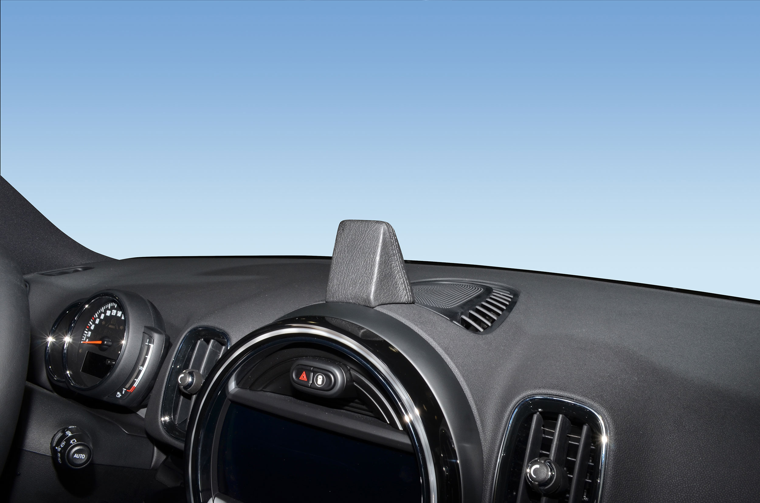 Mini Countryman (F60) 2017-2019 Kleur: Zwart - Kuda 688x 3 - 616885