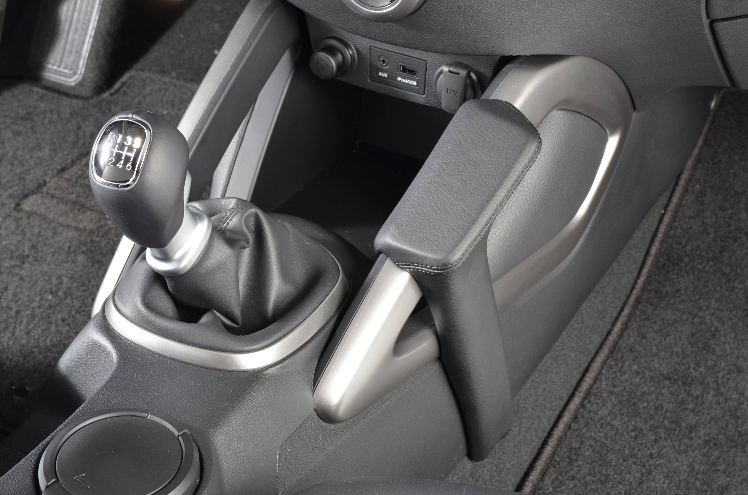 Hyundai Veloster 10/2011-2019 Kleur: Zwart - Kuda04139x 5 - 6041390