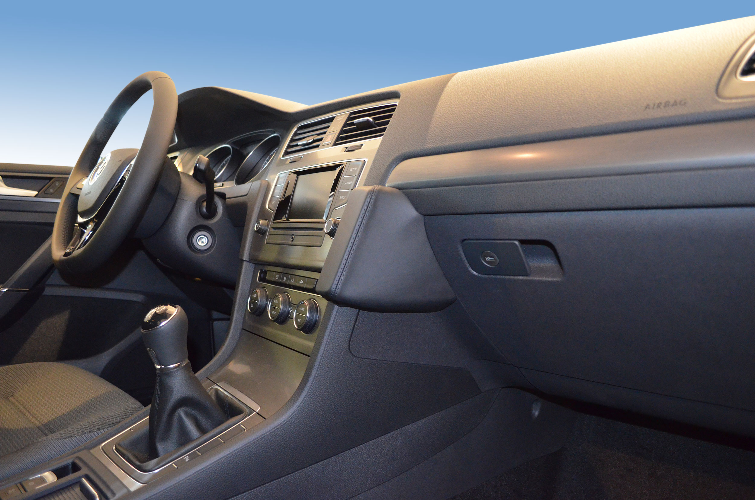 Volkswagen Golf 7 2012-2019 Kleur: Zwart  - Kuda09683x 4 - 6096830