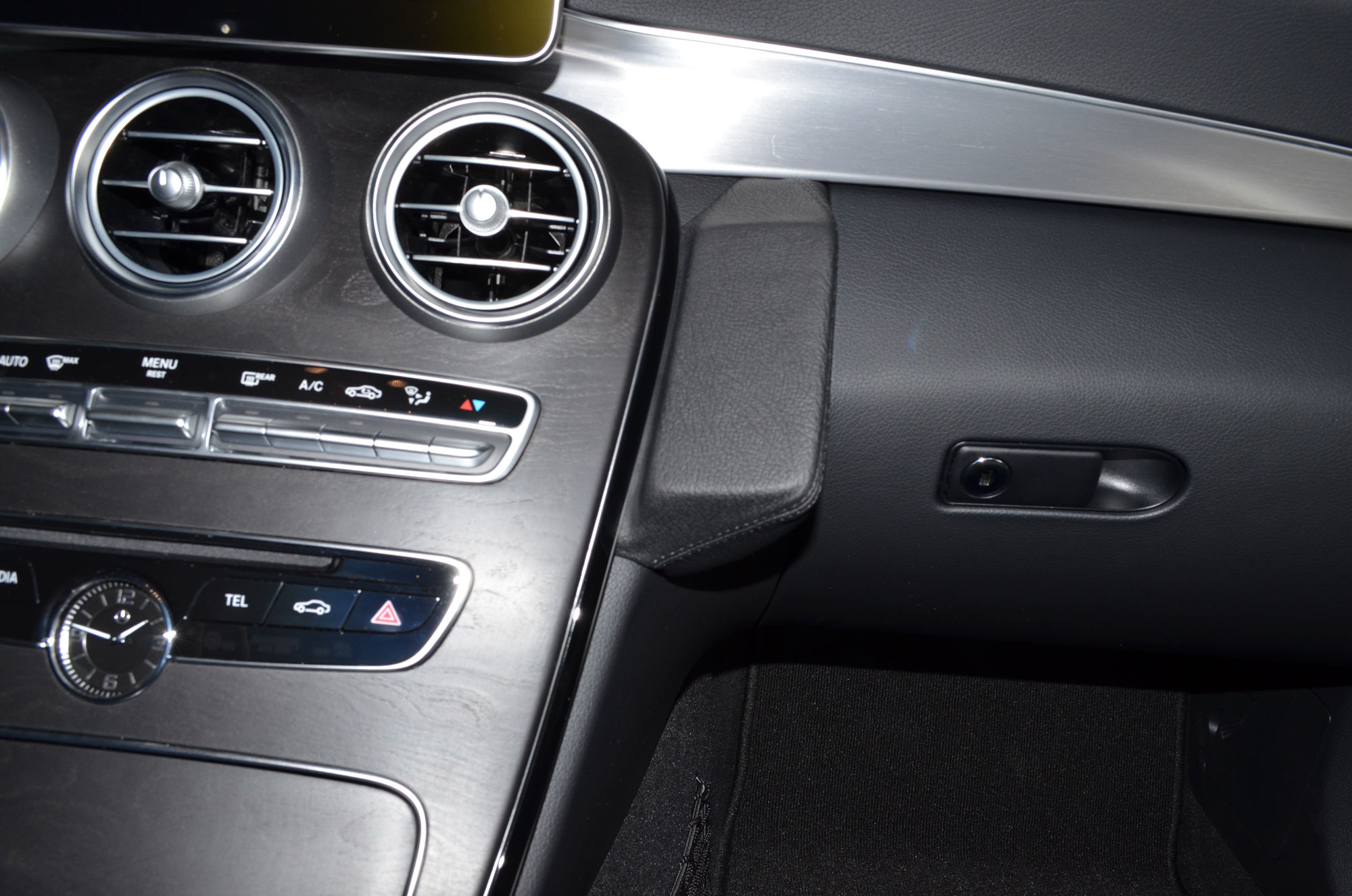 Mercedes Benz C-Klasse 2015-2019 Kleur: Zwart - Kuda129x 2 - 601295