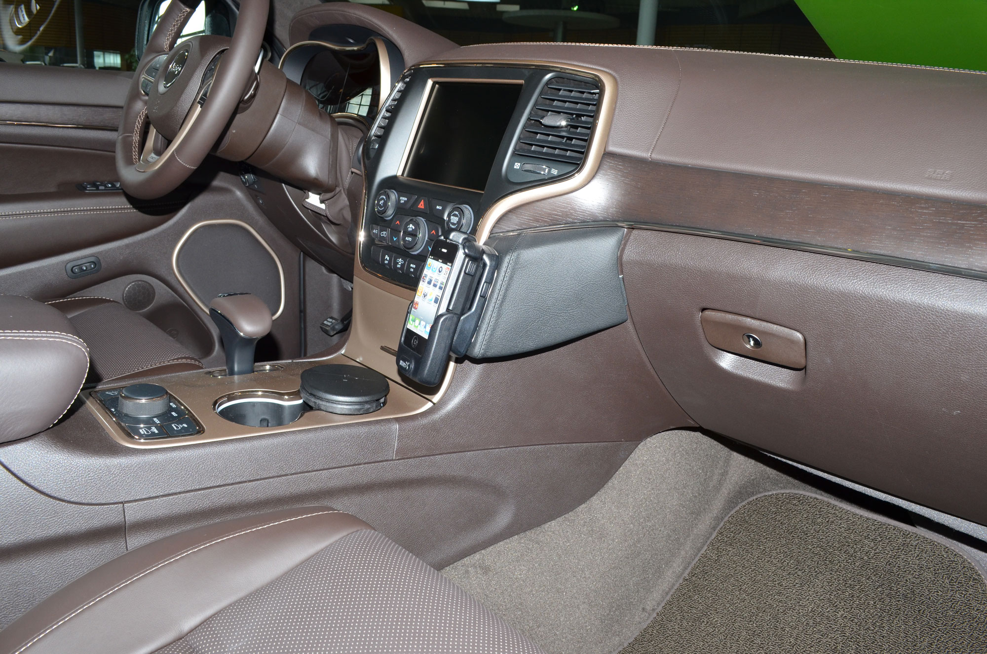 Jeep Grand Cherokee 6/2013-2019 Kleur: Zwart - Kuda130x 3 - 601305