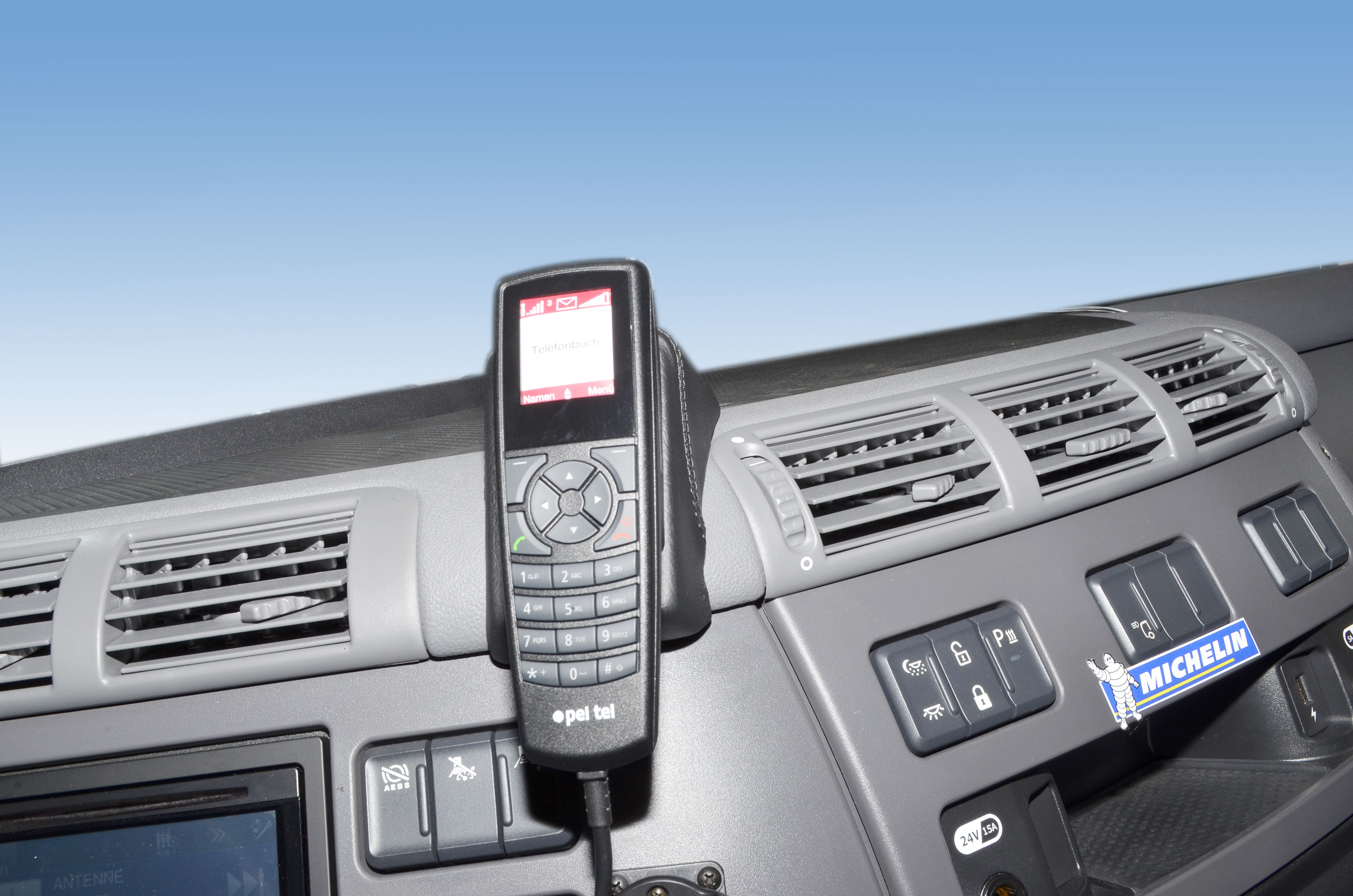DAF CF (Euro 6) 2013-2019 Kleur: Zwart - Kuda150x 2 - 601505