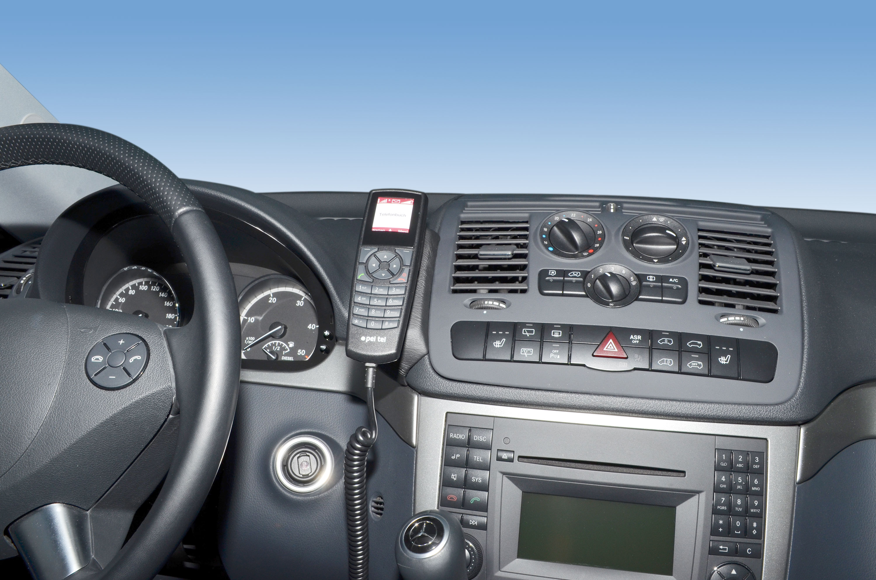 Mercedes Benz Vito / Viano Trend Ambiente 2006-2014 Kleur: Zwart - Kuda156x 2 - 601565