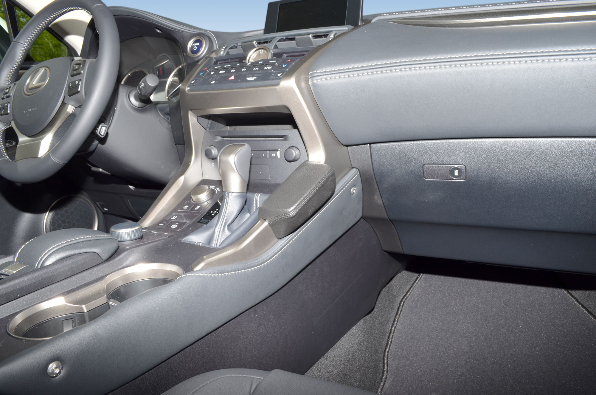 Lexus NX Serie 2014-2019 Kleur: Zwart - Kuda188x 4 - 601885