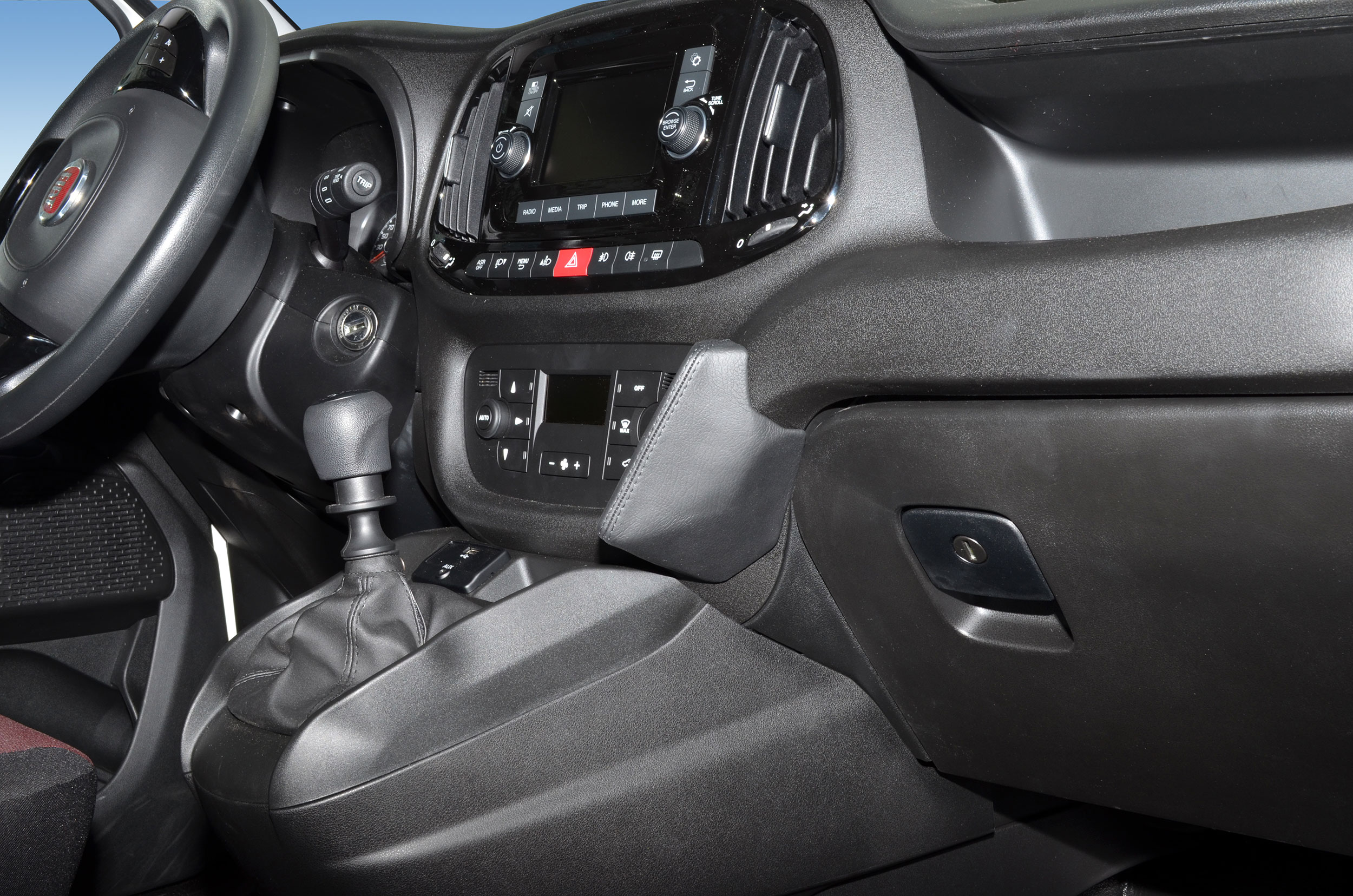Fiat Dobl&ograve; 2015-2019 Kleur: Zwart - Kuda199x 3 - 601990