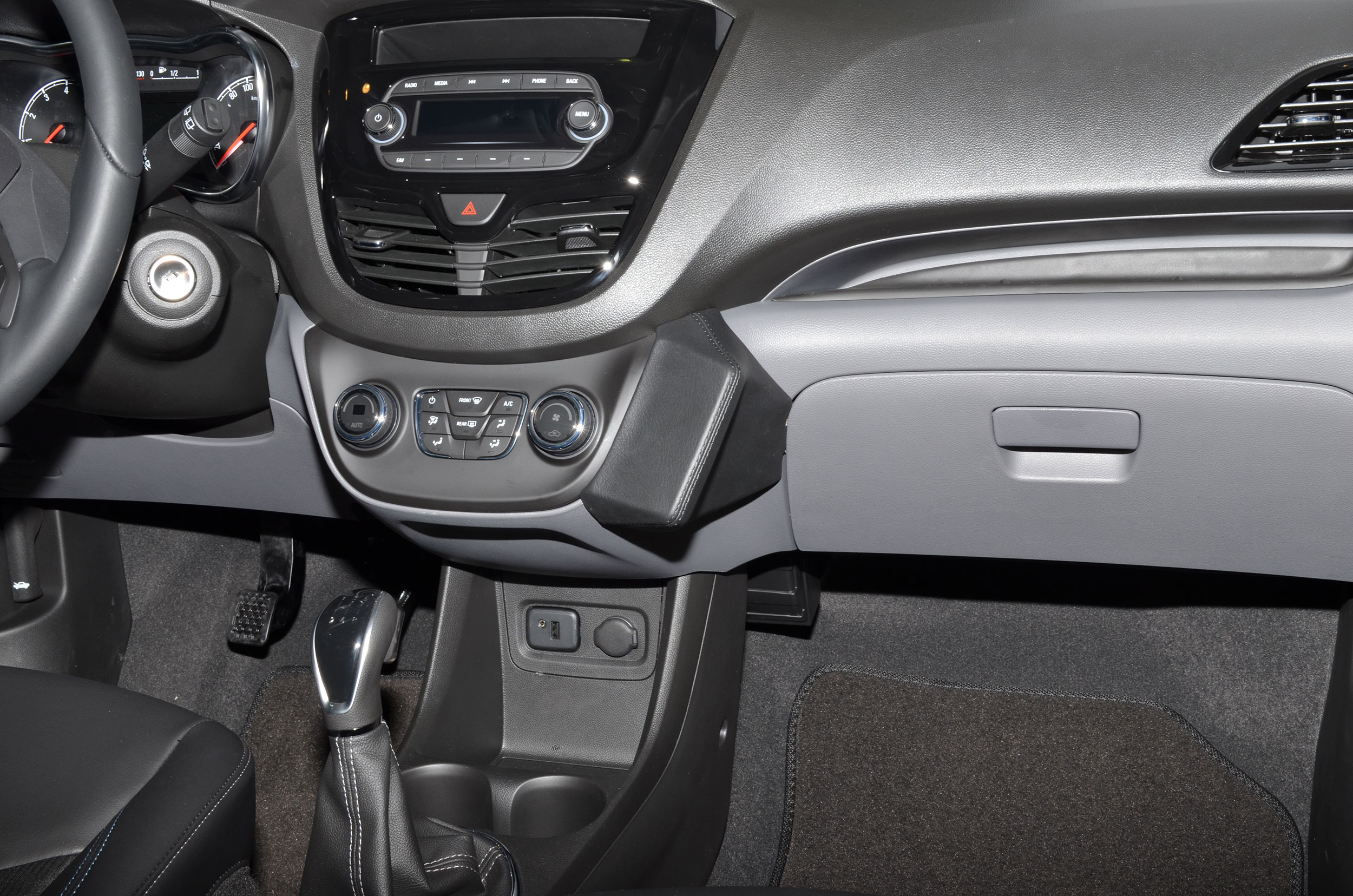 Opel Karl 2015-2019 Kleur: Zwart - Kuda207x 3 - 602075