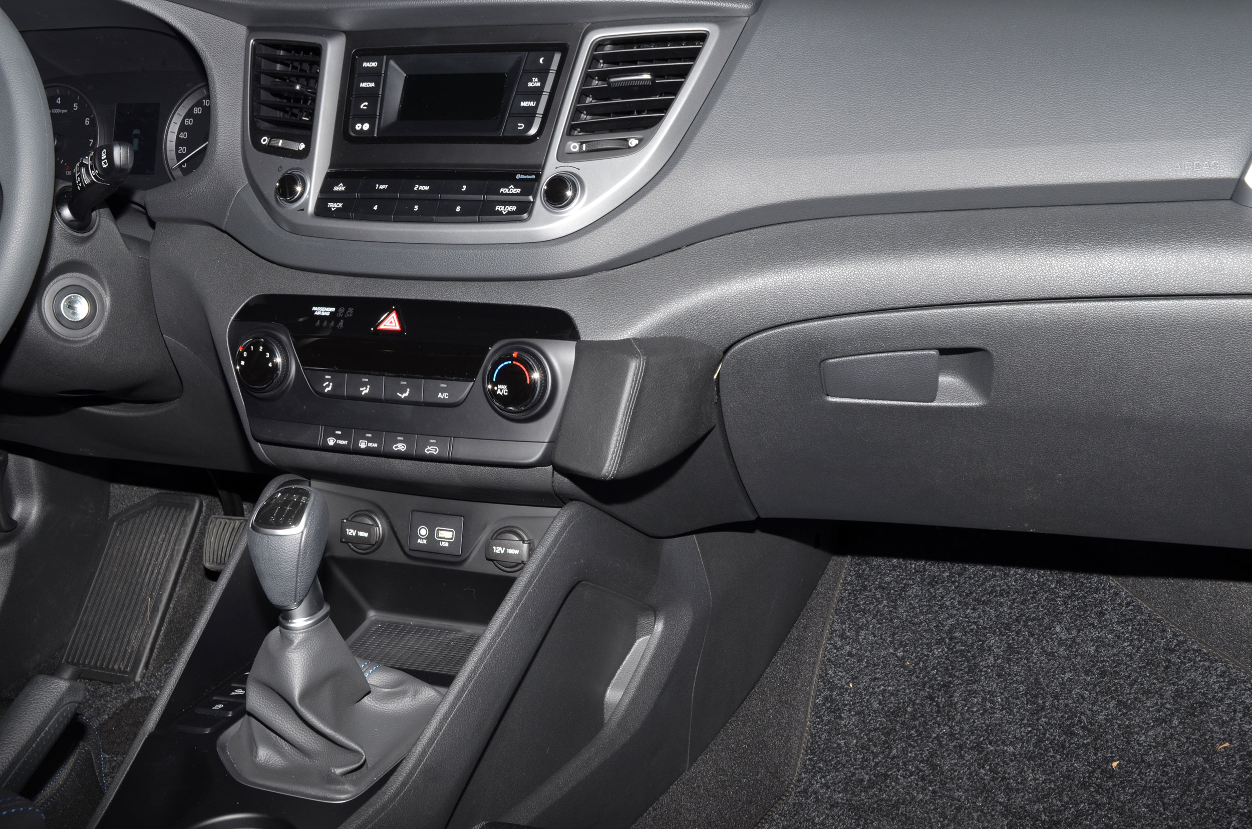 Hyundai Tucson TL 2015-2019 Kleur: Zwart - Kuda219x 3 - 602195