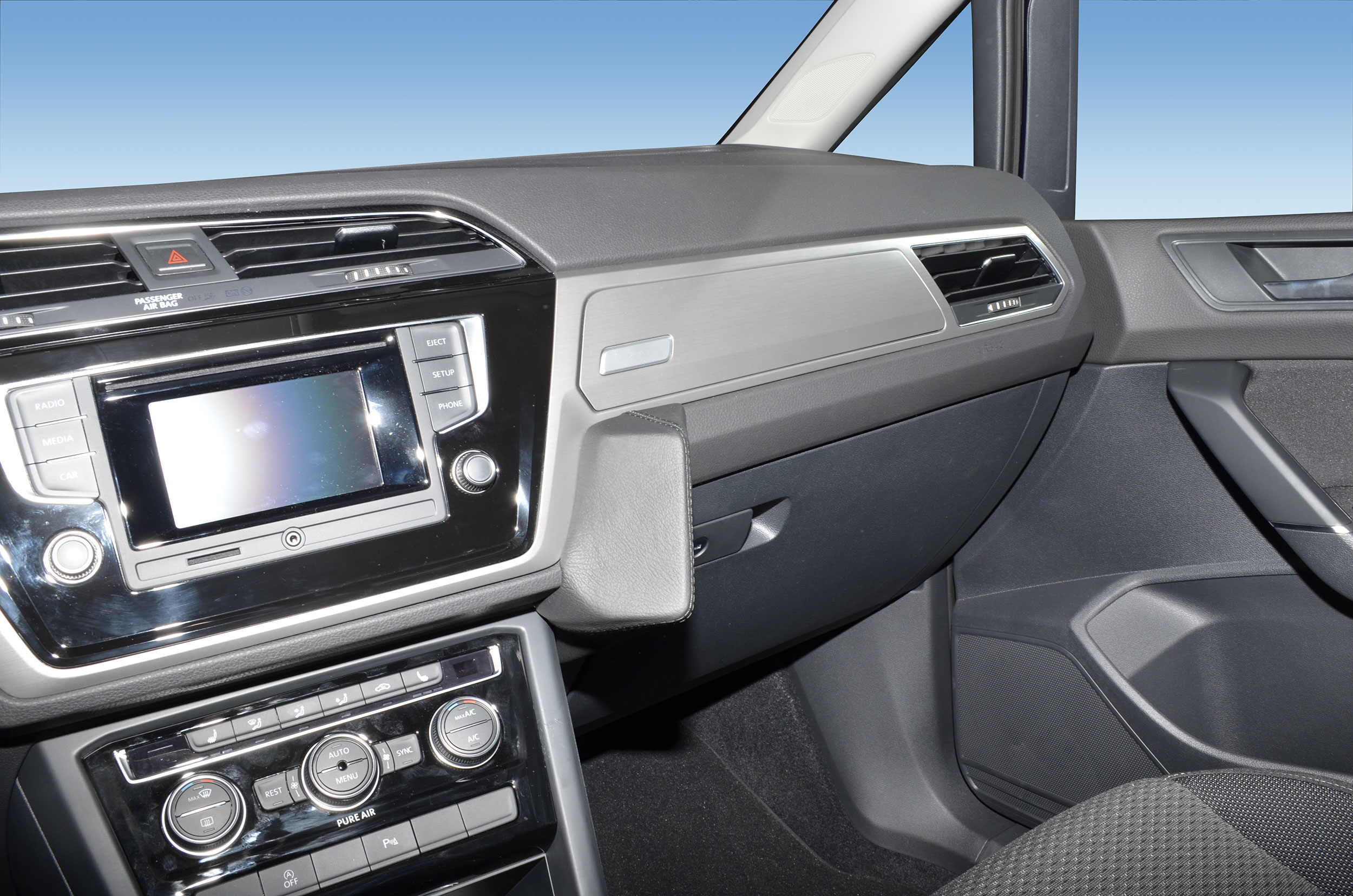 Volkswagen Touran 2015-2019 Kleur: Zwart  - Kuda223x 3 - 602235