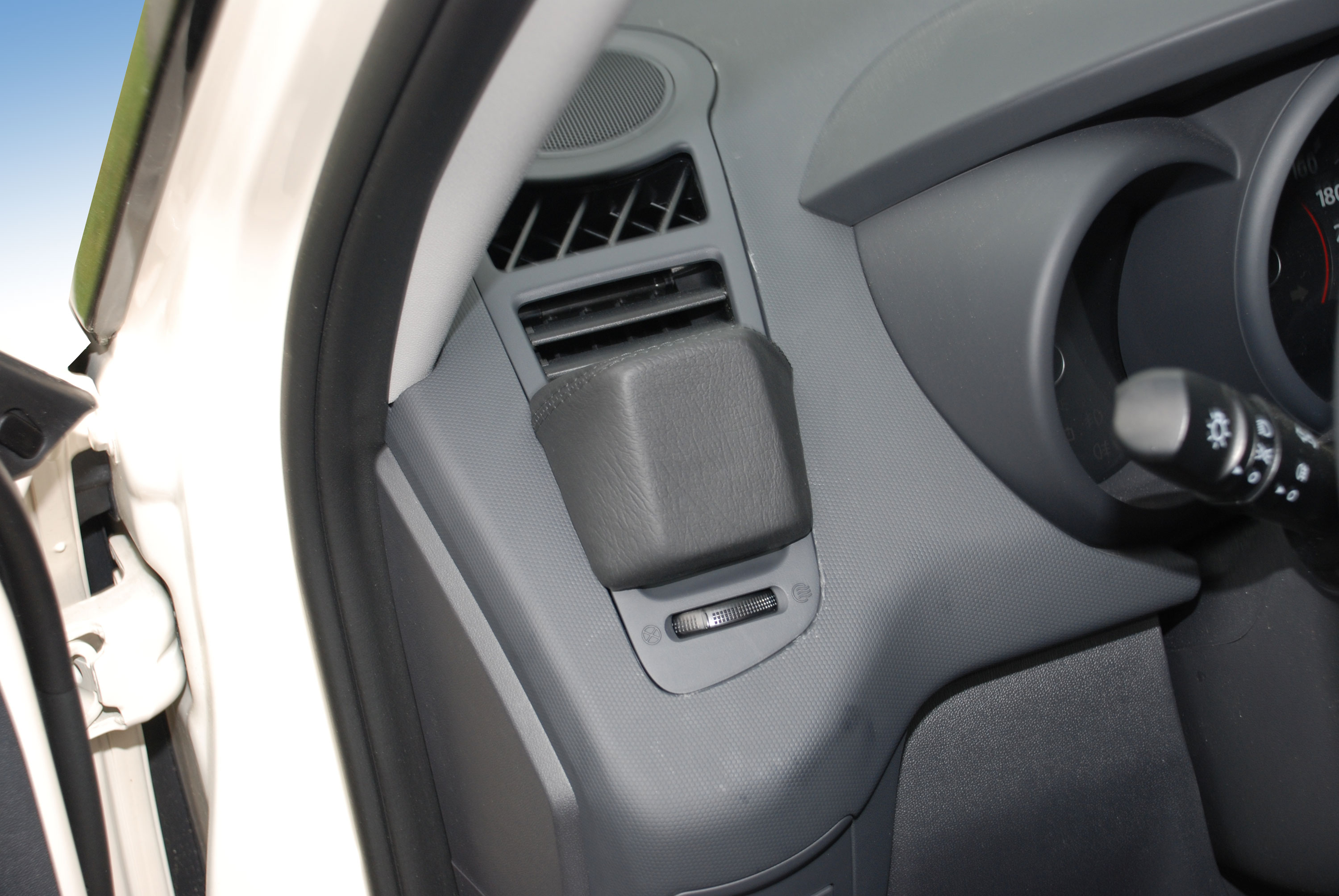 Kia Soul 03/2009-2013 Kleur: Zwart  - Kuda24334x 2 - 6143340