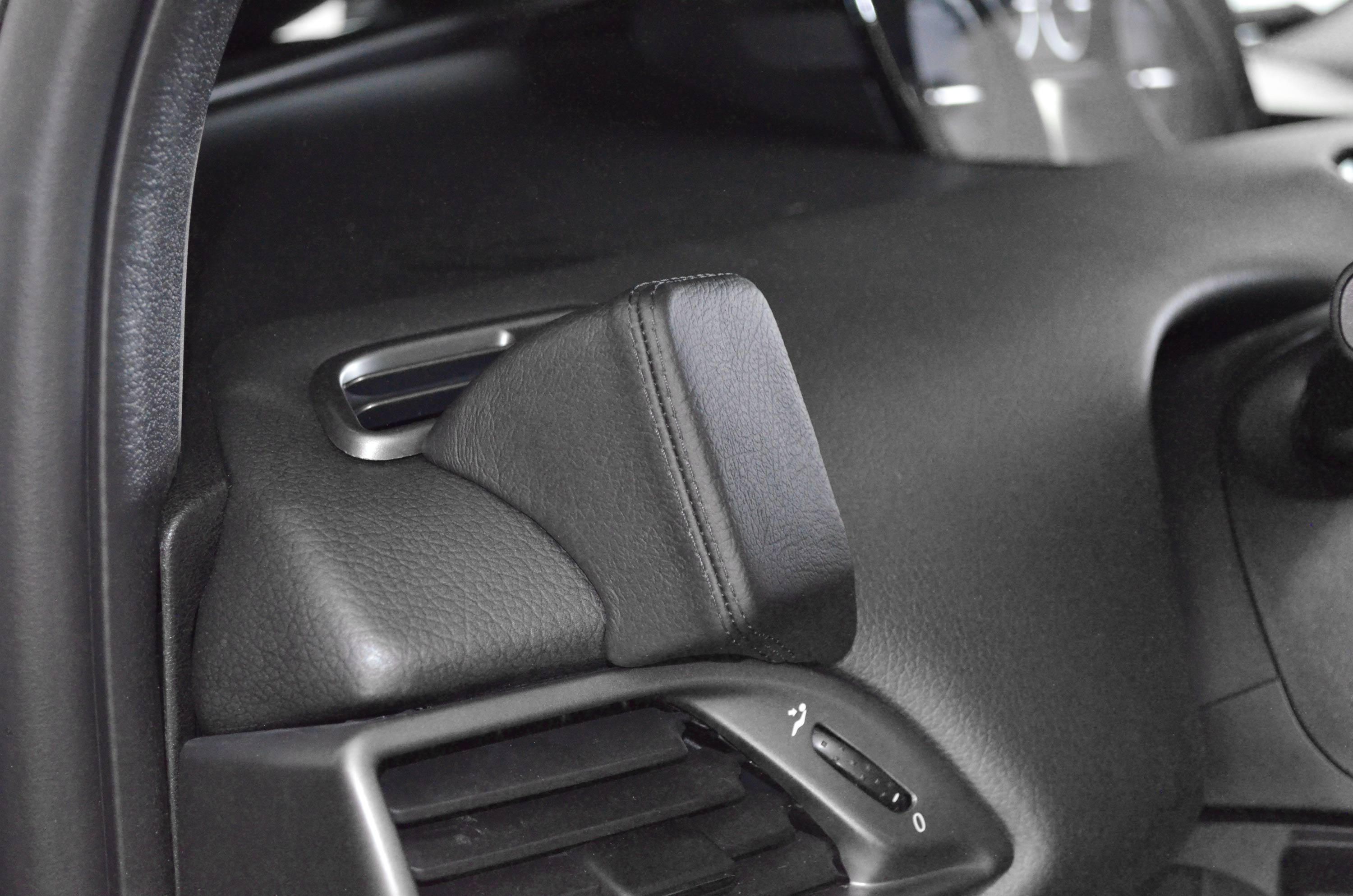 Lancia Ypsilon 07/2011-2011 Kleur: Zwart  - Kuda27513x 6 - 6175130