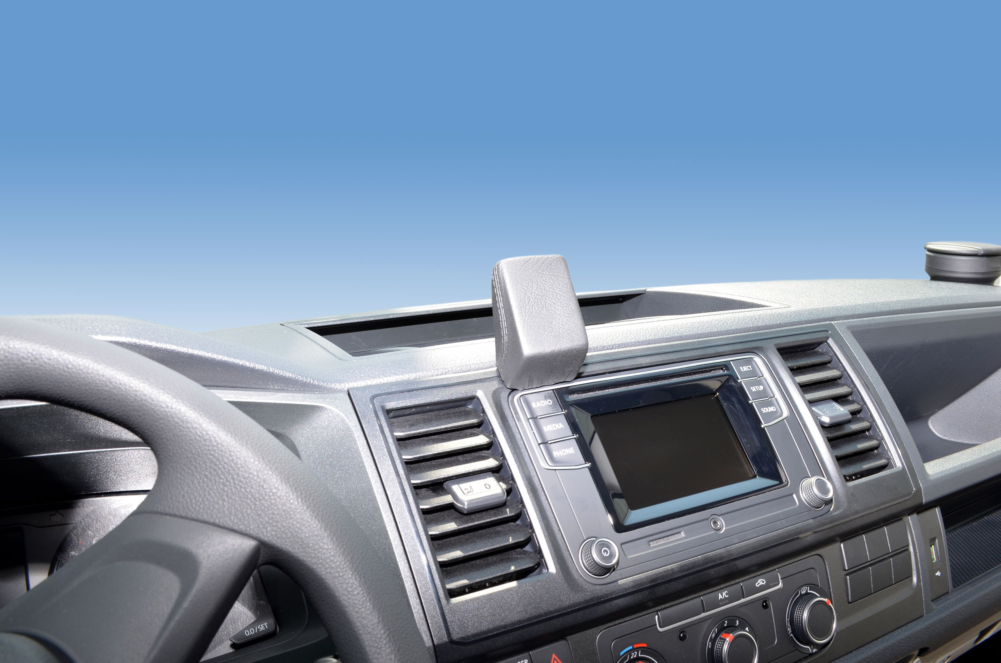 Volkswagen T6 Transporter 2010-2019 Kleur: Zwart  - Kuda590x 4 - 615905